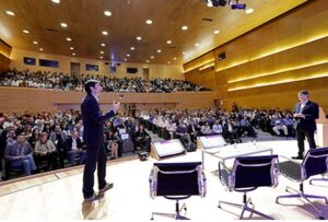 PRESENCIAL - L'Auditori AXA de Barcelona, acollirà la 9a edició del AI & Big Data Congress organitzat pel CIDAI i Eurecat. El congrés serà de nou el punt de trobada entre professionals, proveïdors, empreses i entitats que volen o estan realitzant projectes en l’àmbit de la Intel·ligència Artificial i el Big Data.