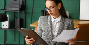 Autònoms | Quan Hisenda truca a la porta: com reaccionar sense errors